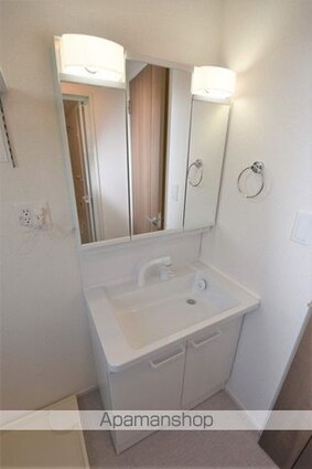 Ｉ・ＶＩＬＬＡＧＥ大手町　Ａ[1LDK/60.17m2]の洗面所