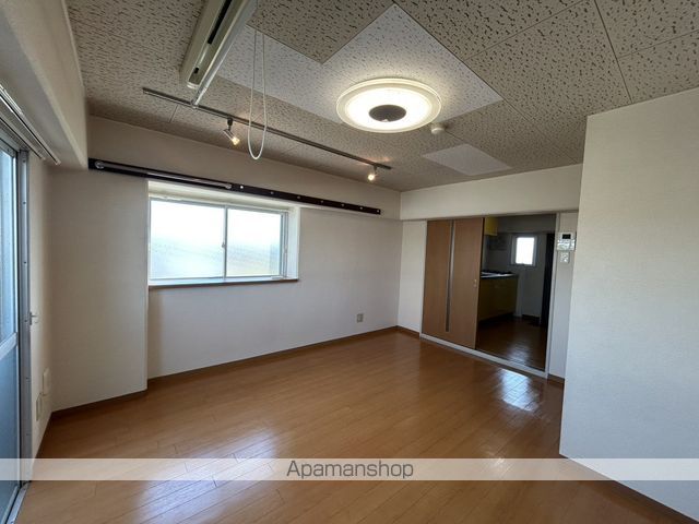 レクサス芳泉の内装写真