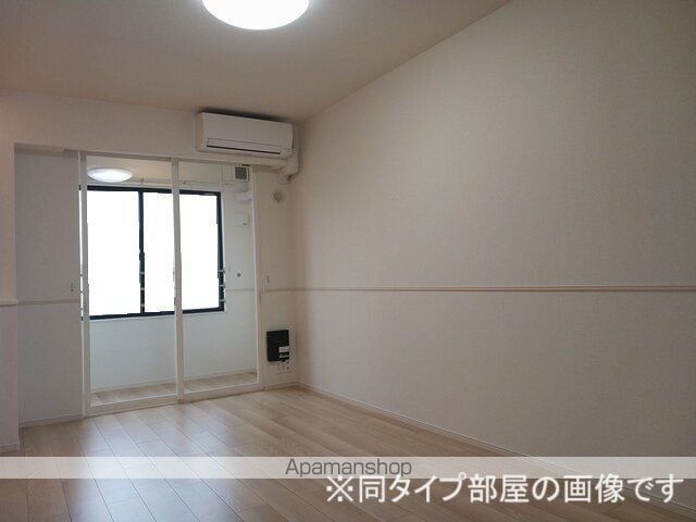 ミニョン フロル Bの内装写真