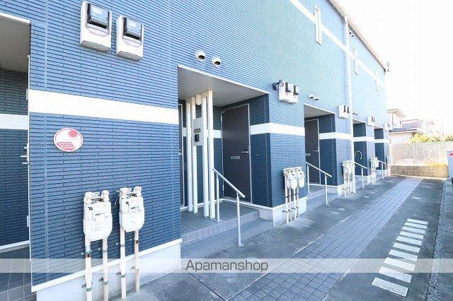 レオネクストサン ルーベル向原の玄関写真