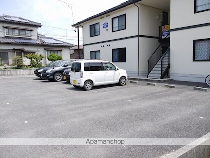 ＭＩＬＫＹＷＡＹ　ＳＴ５[2DK/42.84m2]の駐車場2