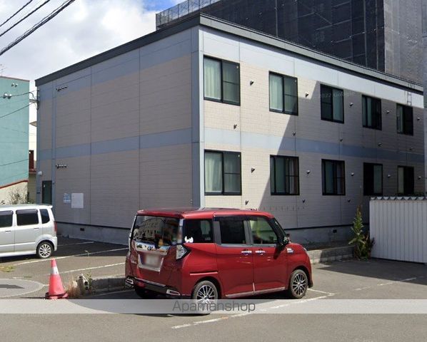 レオパレスフロラシオンの外観写真