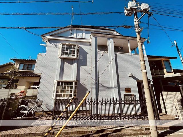 パレス緑ヶ丘の玄関写真