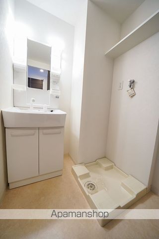 NORTH VILLAGE BIRTH PLACE 本館の内装写真