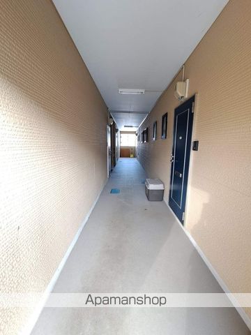 RichOak拾壱番館の玄関写真