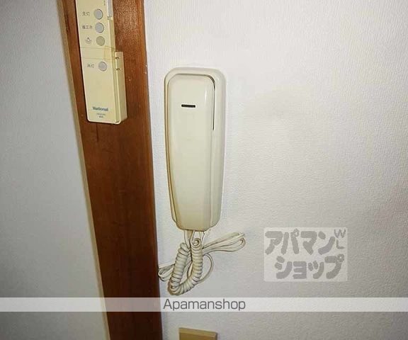 BEE HOUSEの内装写真
