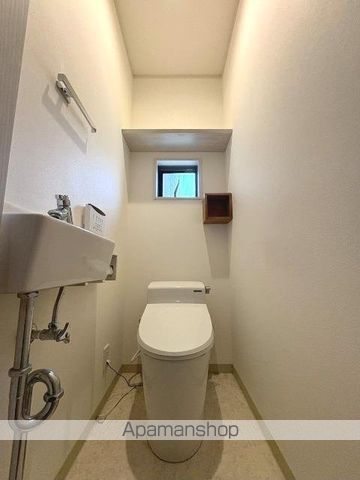 衣笠赤阪町戸建の内装写真