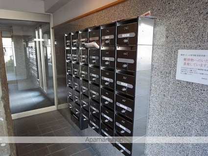 フォレストコート山ノ端[1DK/35.1m2]のエントランス