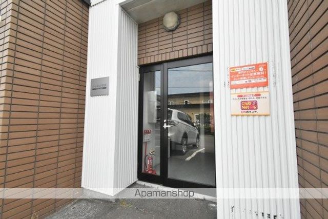 シャネル中井の玄関写真