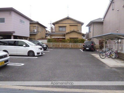 Ｂａｍｂｏｏ仲道[2DK/42.77m2]の駐車場