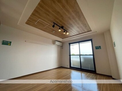 ＤＥＡＲ　ＣＯＵＲＴ（ディアコート）[1K/30.96m2]のリビング・居間