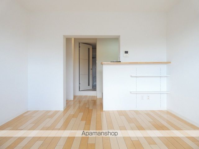 ハイライズHIRAIの内装写真