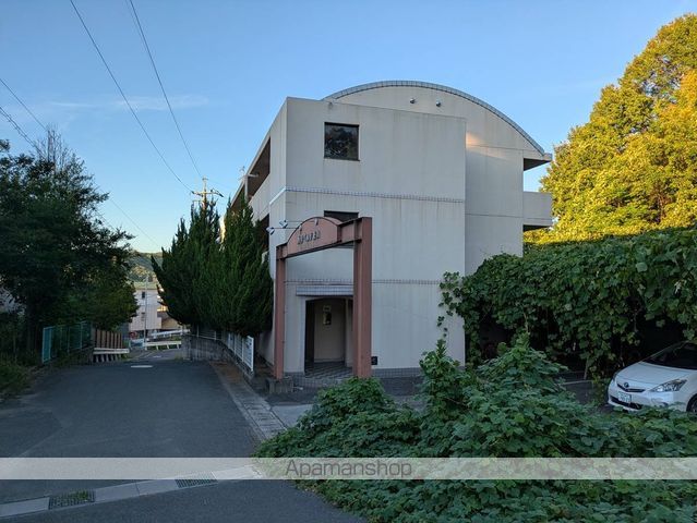 カサベルデ東山の外観写真
