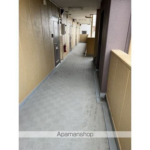 エクセレント港の内装写真