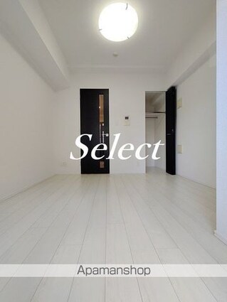 ＰＲＥＭＩＵＭ　ＣＵＢＥ　関内[1K/21.71m2]のリビング・居間