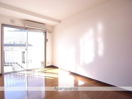 ＫＦ６ビル[1R/19.44m2]のリビング・居間