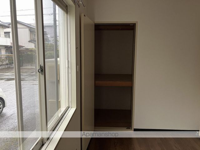 神田縄ハイツ D棟の内装写真