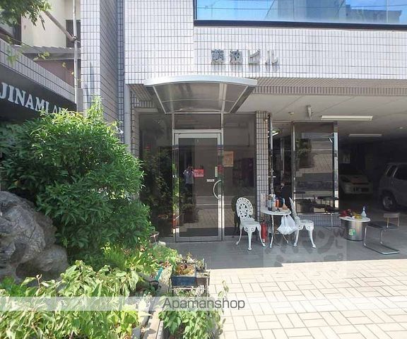 藤波ビルの玄関写真