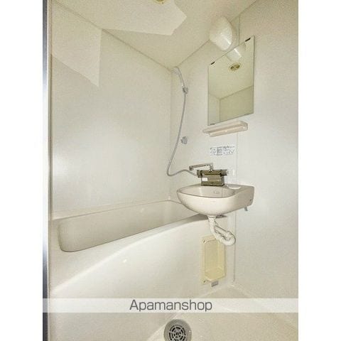 ベルシティエクセル泉の内装写真
