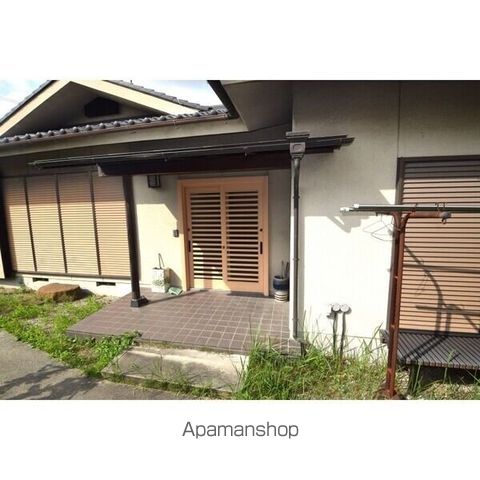 安城市明治本町戸建の玄関写真