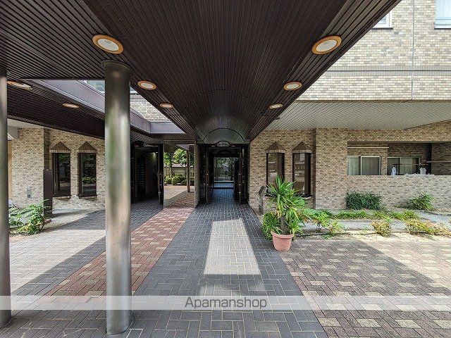 シャルマン千田町の玄関写真