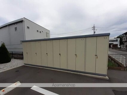 カーサメヌエット　Ａ[1LDK/51.5m2]の共用部1