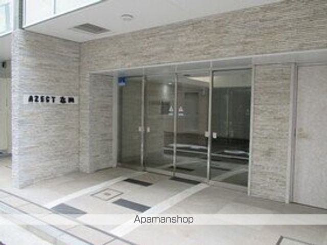 AZEST立川の玄関写真
