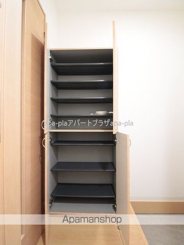 六軒町テラスハウスの内装写真
