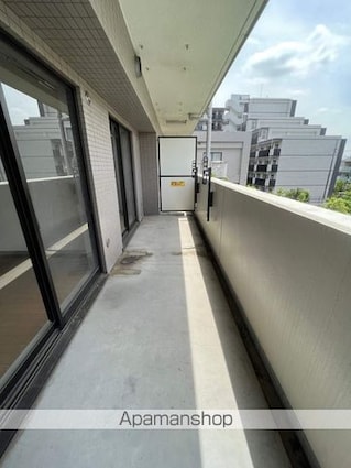 東京都中野区白鷺１丁目[2LDK/59.9m2]のバルコニー
