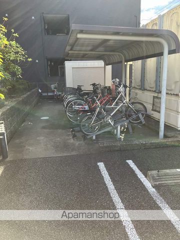 レオパレスYAHAGIIの外観写真