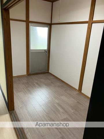 富山地鉄不二越上滝 上滝駅 徒歩32分 2階建 築53年の内装写真