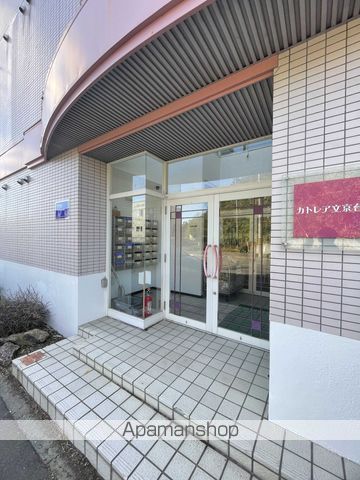 カトレア文京台の玄関写真