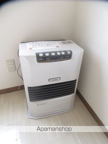 EーONEの内装写真
