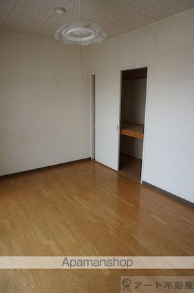 ホワイトマンション[3LDK/65.38m2]の収納