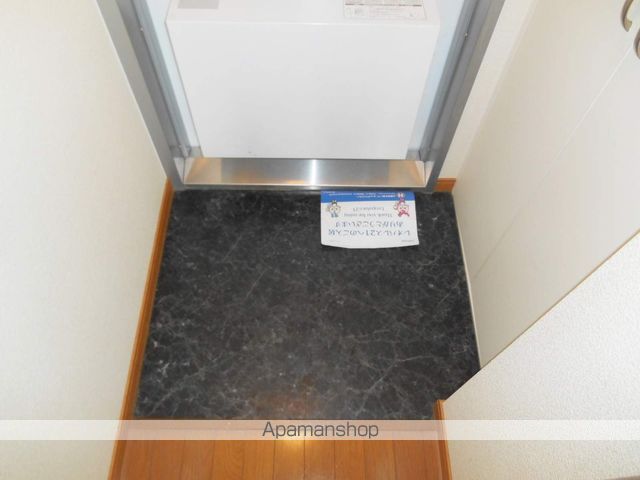 レオパレスメゾネット島の内装写真