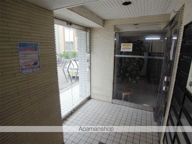 メゾンドエルミタージュ円山の玄関写真
