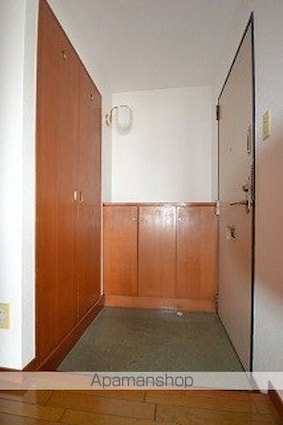 広島県広島市中区東白島町[1R/36.36m2]の玄関