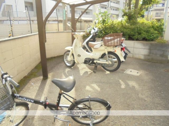 第1古曽部ハイツの玄関写真
