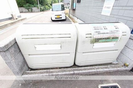 エム・エトアール　Ａ[2LDK/58m2]の共用部3