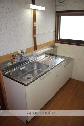 ウエダコーポ亀川の内装写真