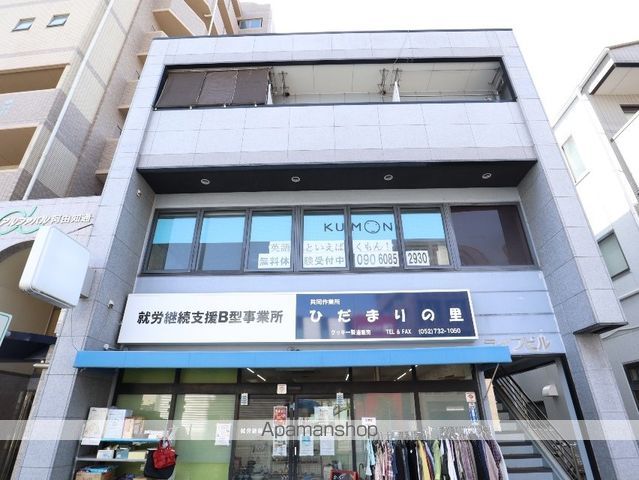 ライフビルの外観写真