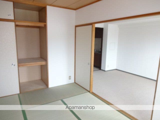 シャルマンコーポ桜井IIの内装写真