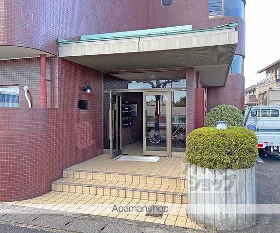 ロココ桂の玄関写真