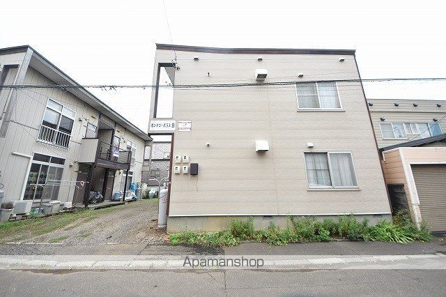 ホンマコーポラスB棟の外観写真