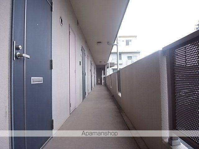 ビラミナミIIの玄関写真