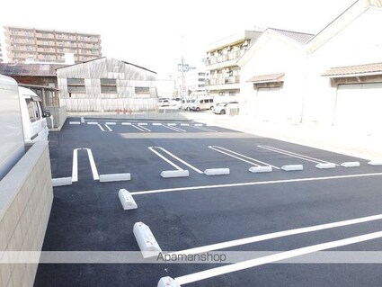ＩＳＯＫＡＺＥ[1LDK/35.3m2]の駐車場