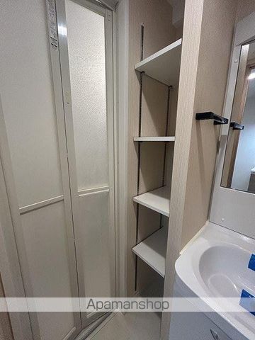 小田急伊勢原駅前マンションの内装写真