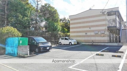 レオパレスウィンド[1K/23.18m2]の駐車場