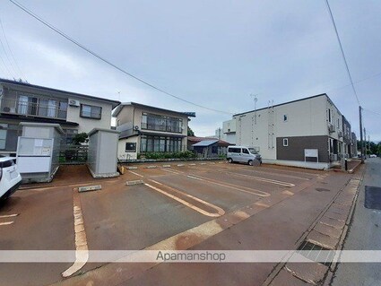 カーサ中央Ⅱ[2LDK/57.25m2]の駐車場