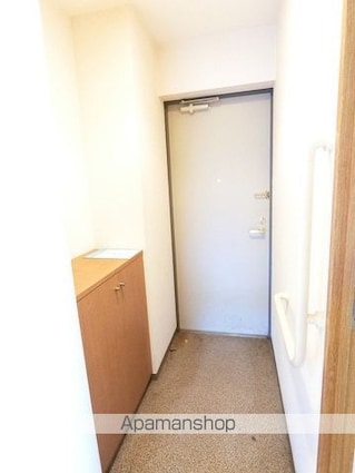 ディアコート国分寺[2LDK/55m2]の玄関